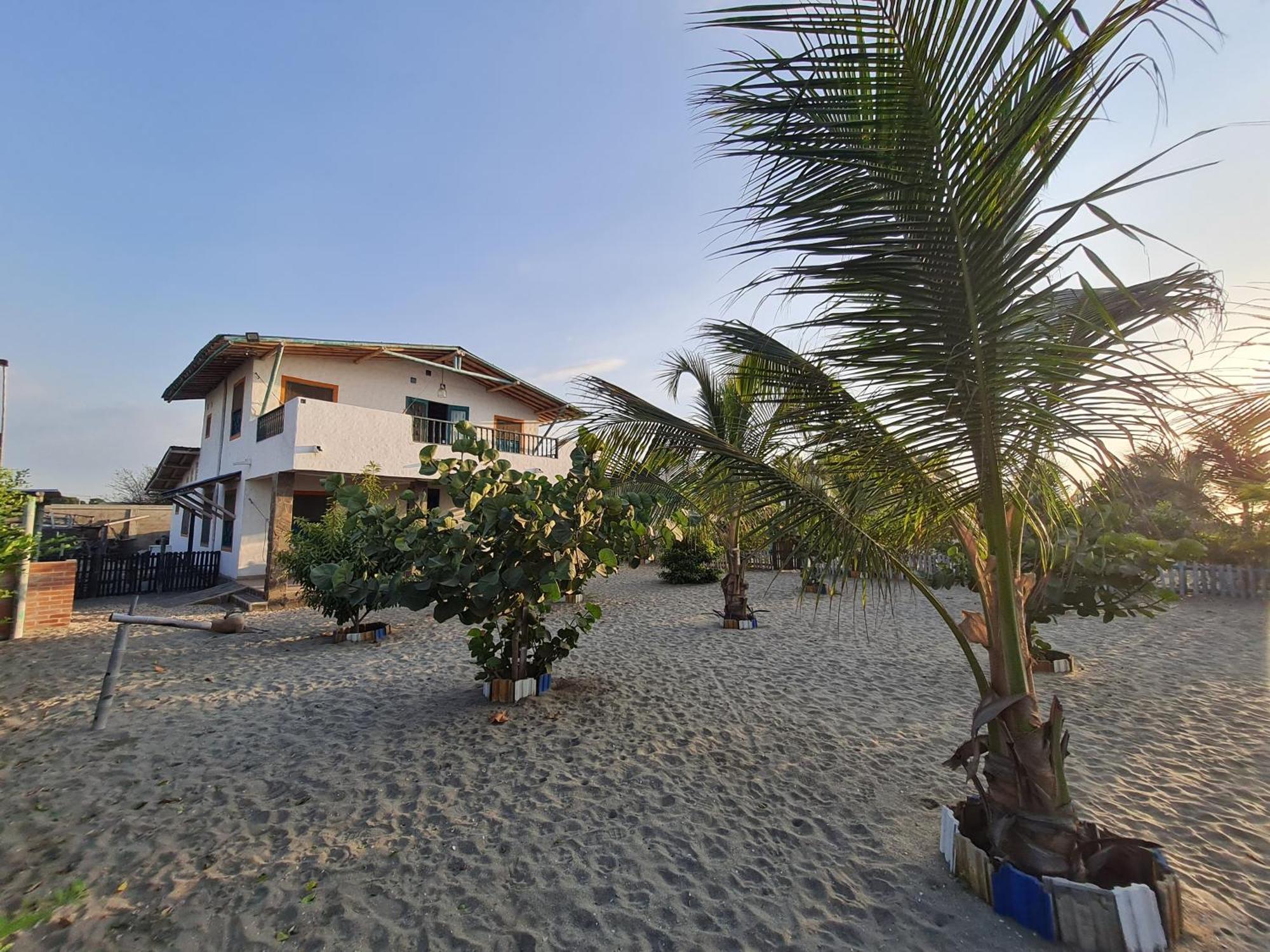 Eco-Hotel Chevere Beach Puebloviejo ภายนอก รูปภาพ